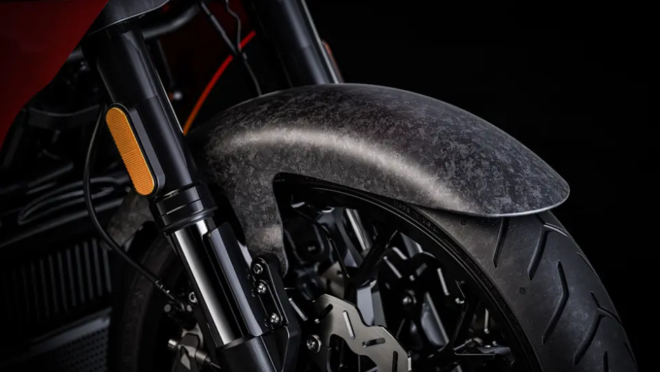 CVO™ Road Glide™ ST 2025